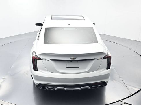 Used 2022 Cadillac CT5 V w/ Platinum Package RWD image 37