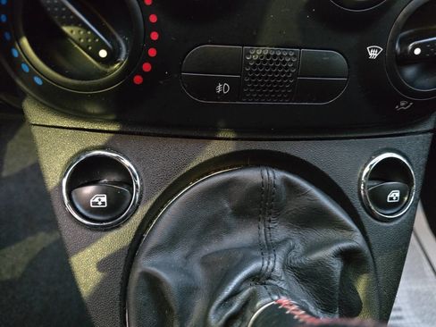 Used 2015 FIAT 500 Abarth image 33