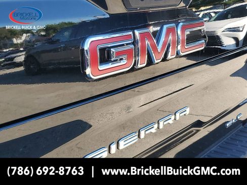 New 2025 GMC Sierra 2500 SLE w/ Max Trailering Package image 6