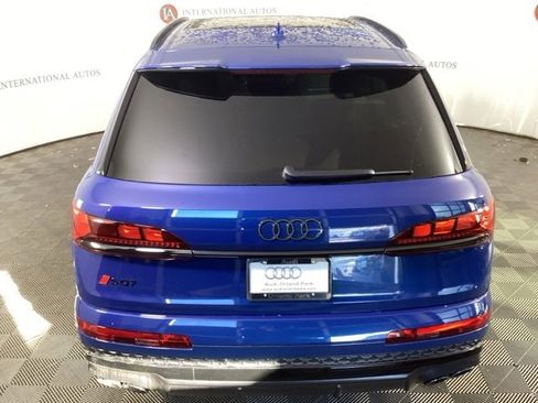 New 2026 Audi SQ7 Prestige image 6