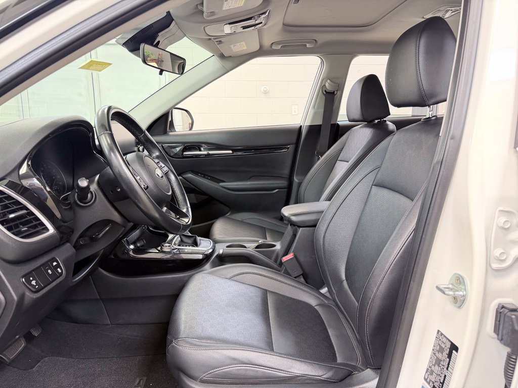 Used 2021 Kia Seltos EX AWD/4WD image 14