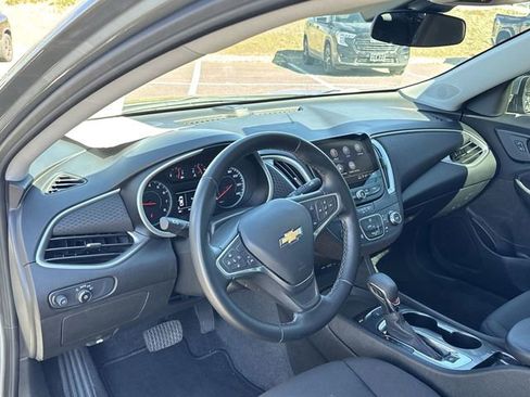 Certified 2023 Chevrolet Malibu RS w/ Driver Confidence Package image 22