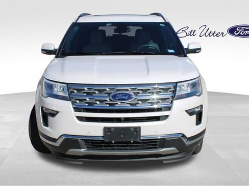 Used 2018 Ford Explorer Limited w/ Equipment Group 301A image 2