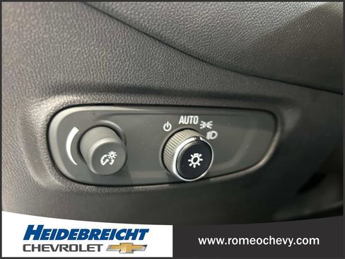 Used 2023 Chevrolet Equinox RS w/ LPO, Floor Liner Package image 29