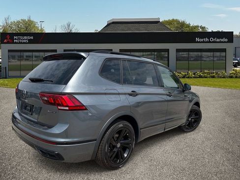 Used 2023 Volkswagen Tiguan SE R-Line AWD/4WD image 5