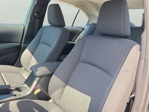 Used 2024 Toyota Corolla LE image 23