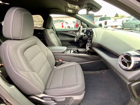 New 2026 Chevrolet Blazer EV LT image 22