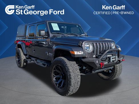 Used 2021 Jeep Gladiator Overland w/ Popular Equipment Package image 1