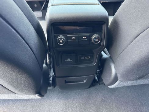 Used 2023 GMC Acadia SLE w/ Driver Convenience Package AWD/4WD image 21