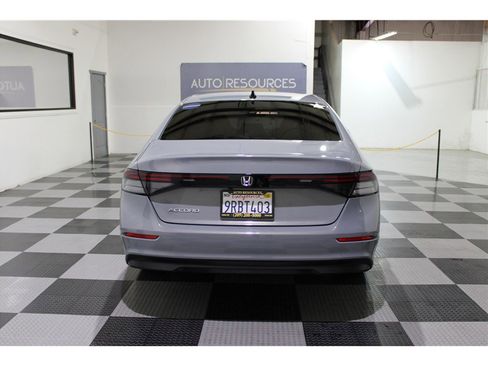 Used 2025 Honda Accord SE image 5