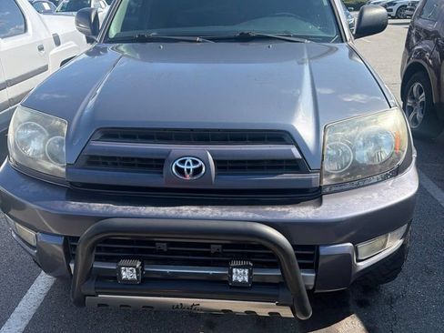 Used 2004 Toyota 4Runner SR5 RWD image 2
