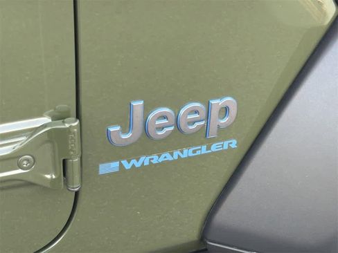 Used 2023 Jeep Wrangler Unlimited Rubicon 4xe image 42