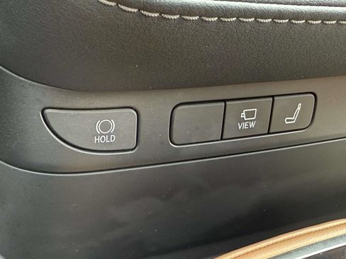 Used 2023 Lexus LS 500 AWD w/ Luxury Package image 24