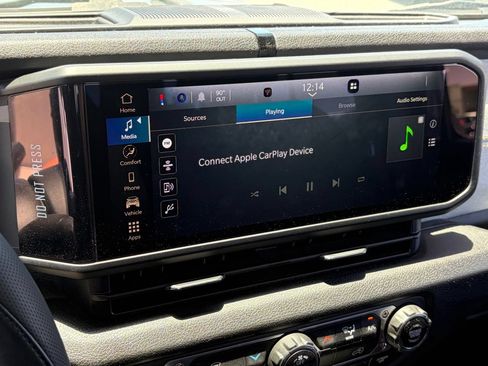 Used 2025 Jeep Gladiator Sport AWD/4WD image 10