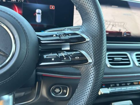 Used 2024 Mercedes-Benz GLS 450 4MATIC image 26