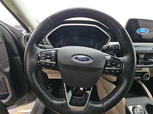 Used 2021 Ford Escape Titanium AWD/4WD image 15