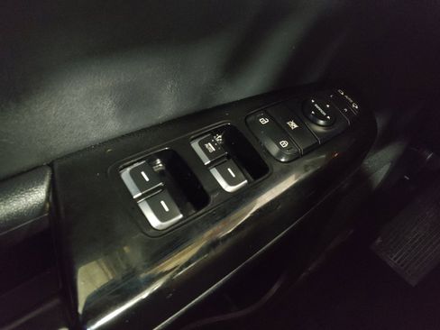 Used 2018 Kia Sportage EX FWD image 27
