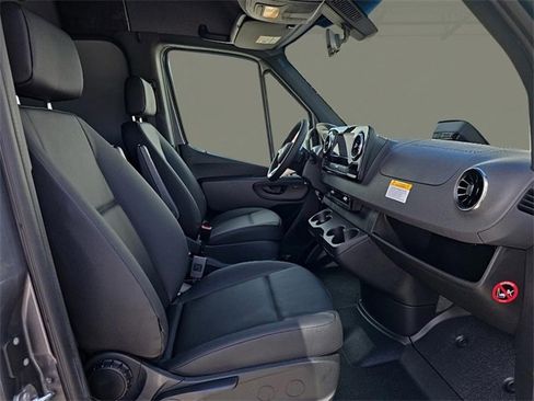 New 2026 Mercedes-Benz Sprinter 2500 image 7