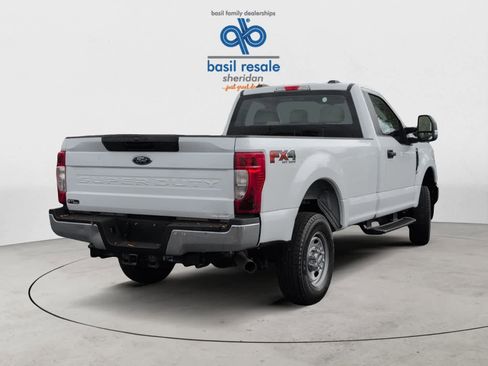 Used 2022 Ford F250 XL w/ Power Equipment Group image 8