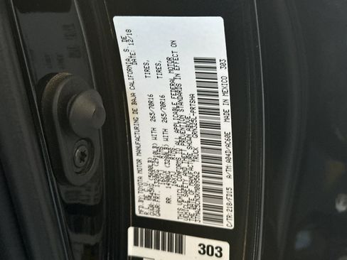 Used 2019 Toyota Tacoma TRD Off-Road image 26