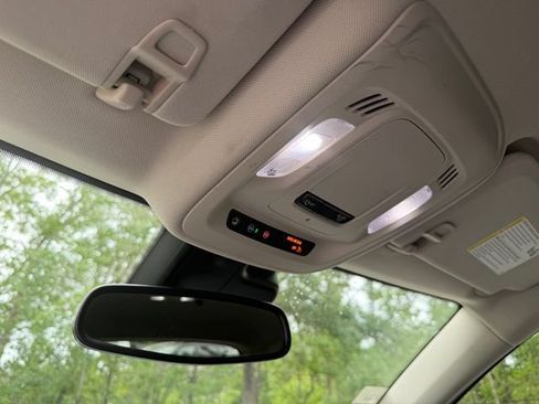 Used 2023 Buick Envision Essence AWD/4WD image 29