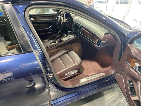 Used 2014 Porsche Panamera S RWD image 18