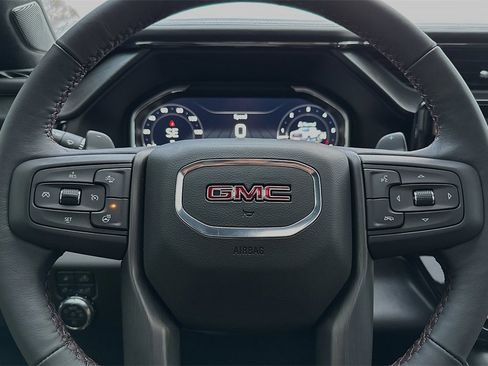 Used 2024 GMC Sierra 1500 AT4X image 21