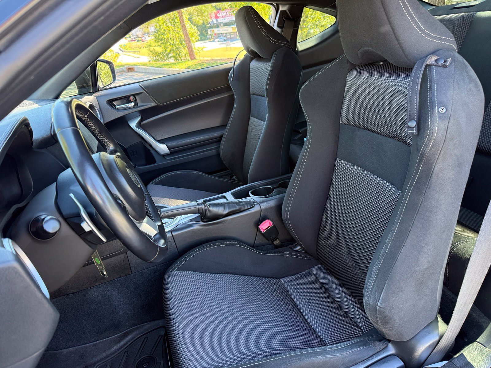 Used 2020 Toyota 86 RWD image 34
