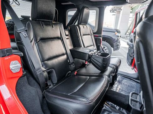 Used 2021 Jeep Wrangler Unlimited Rubicon w/ Uconnect 4C Nav & Sound Group AWD/4WD image 36