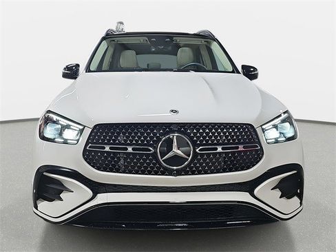 Used 2024 Mercedes-Benz GLE 450 4MATIC image 2