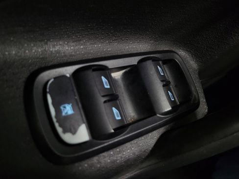 Used 2019 Ford Fiesta SE image 27