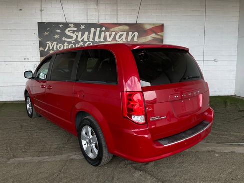 Used 2013 Dodge Grand Caravan SE image 3