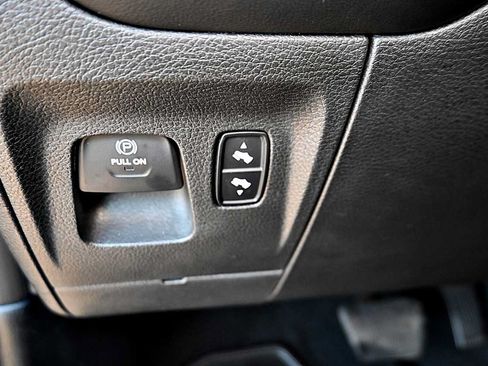 Used 2019 RAM 1500 Limited AWD/4WD image 22