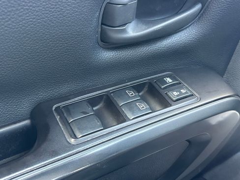 Used 2019 Nissan Titan S AWD/4WD image 19