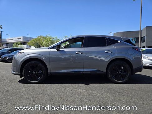 Used 2025 Nissan Murano SV image 3