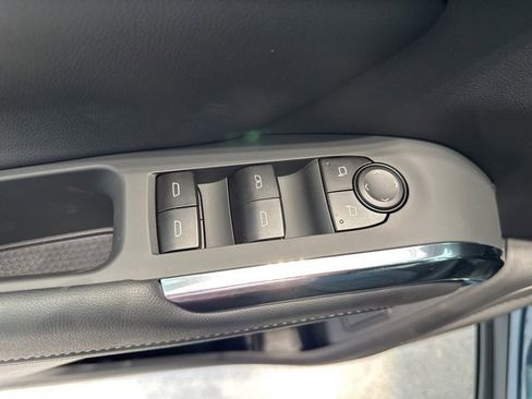 New 2026 Chevrolet Traverse LT w/ Driver Confidence Package image 9