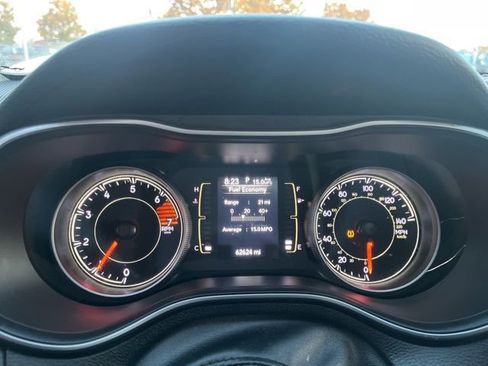 Used 2020 Jeep Cherokee Latitude Plus image 35