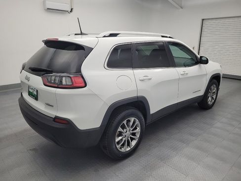 Used 2019 Jeep Cherokee Latitude Plus w/ Cold Weather Group AWD/4WD image 10