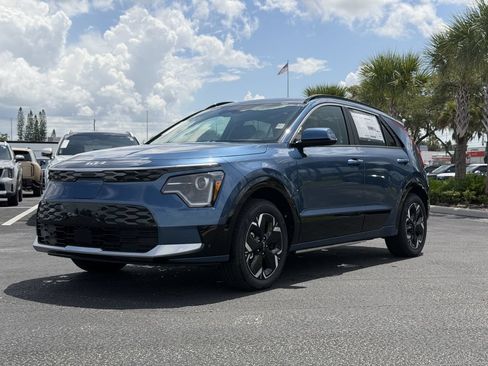 New 2026 Kia Niro Wind FWD image 8