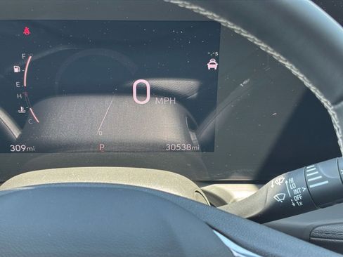 Used 2025 Buick Encore GX Preferred FWD image 39