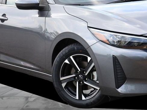 Certified 2025 Nissan Sentra SV FWD image 3