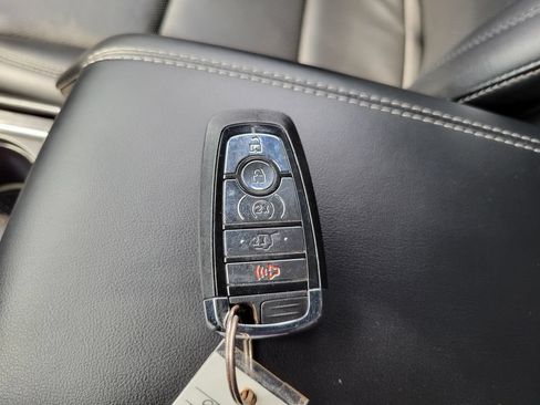 Used 2020 Lincoln Corsair AWD w/ Equipment Group 101A image 20