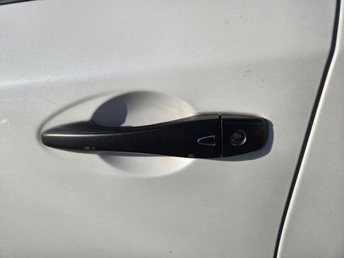 Used 2016 Nissan Altima 2.5 SV FWD image 16