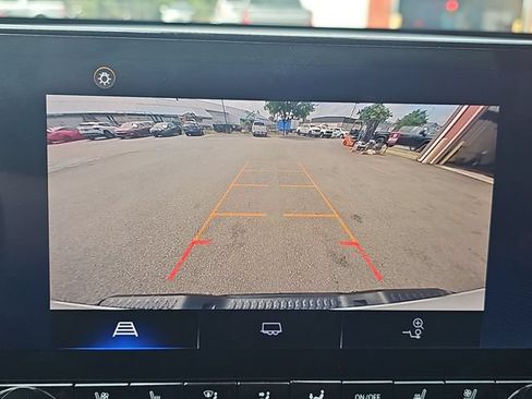 Used 2023 Chevrolet Colorado Z71 w/ Z71 Convenience Package 2 AWD/4WD image 17