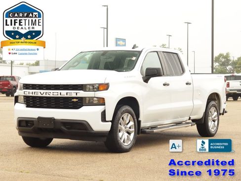 Used 2022 Chevrolet Silverado 1500 Custom AWD/4WD image 3