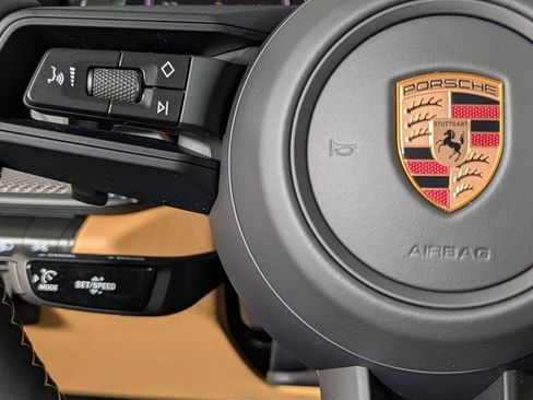 Certified 2026 Porsche 911 GT3 RWD image 36