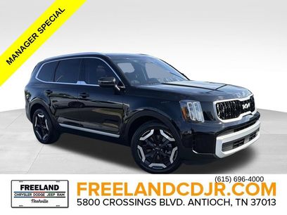 Used 2024 Kia Telluride EX w/ EX Captain's Chair Package