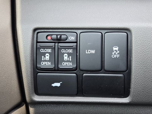 Used 2015 Honda Odyssey EX-L image 24