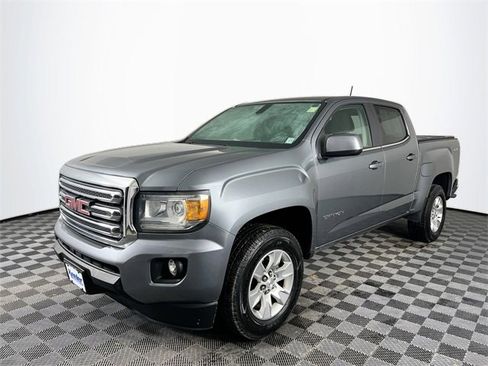 Used 2018 GMC Canyon SLE w/ SLE Convenience Package image 2