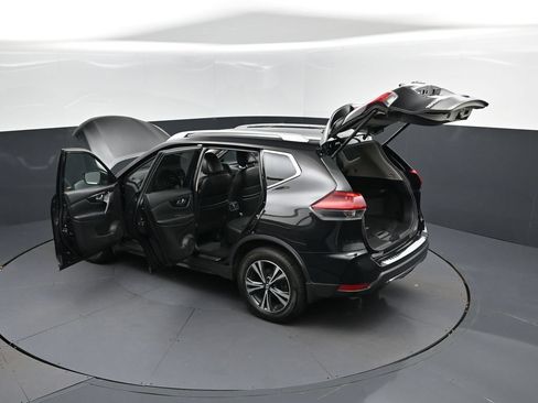 Used 2018 Nissan Rogue SL FWD image 47
